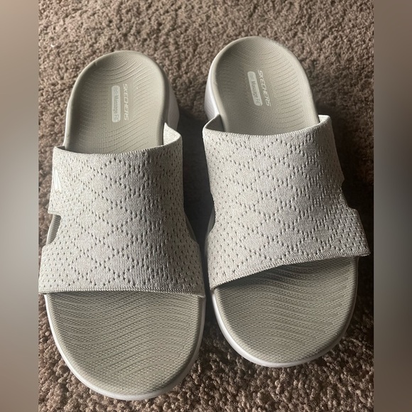 Skechers Sandal - Picture 7 of 9